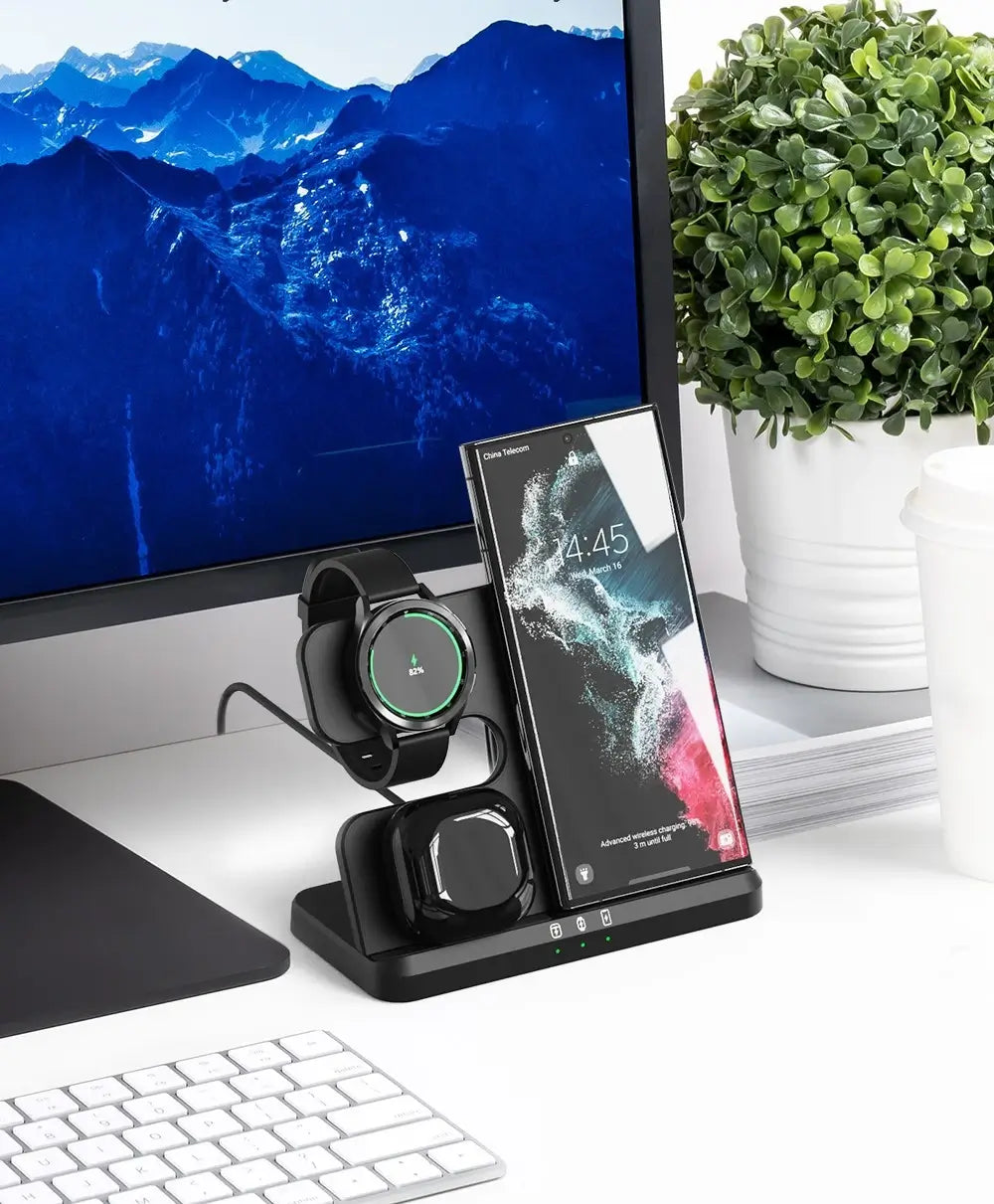 3-in-1 Galaxy Watch / Samsung / Galaxy Buds Ladestation Dockingstation (30W) in Action